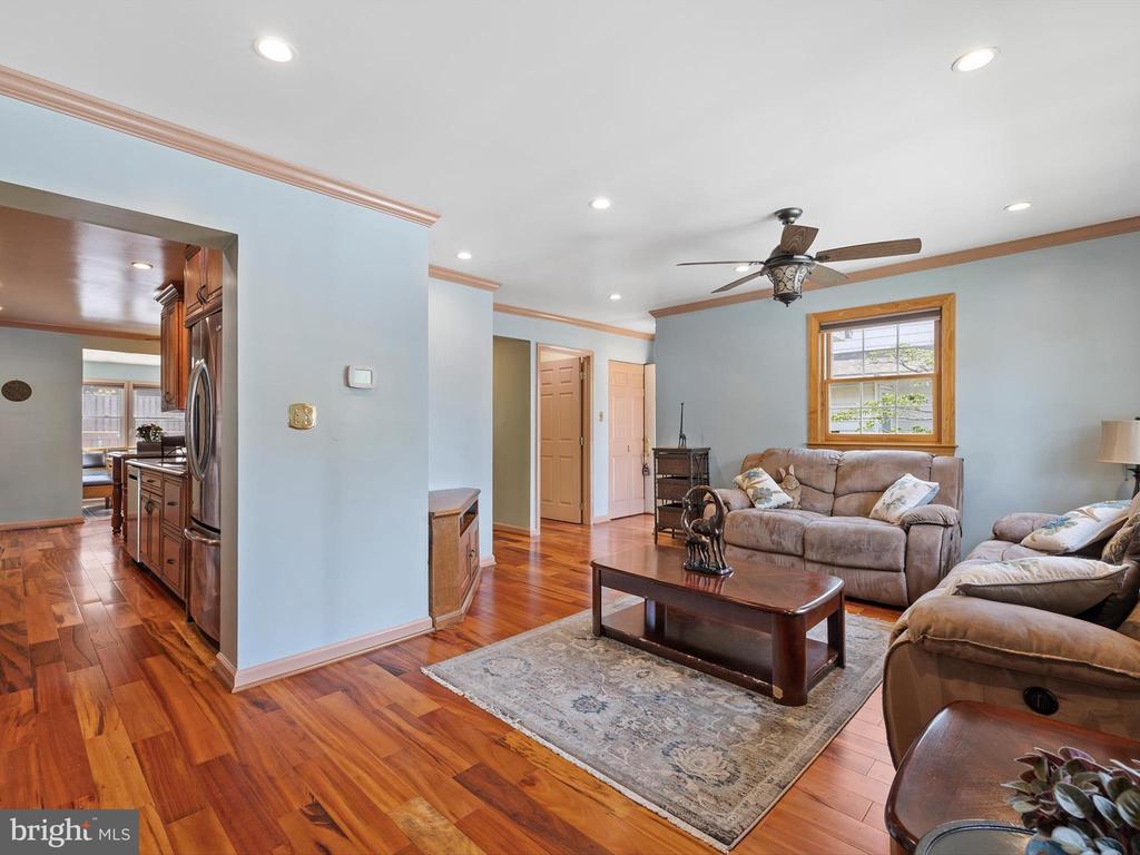 526 VALLEYWOOD ROAD