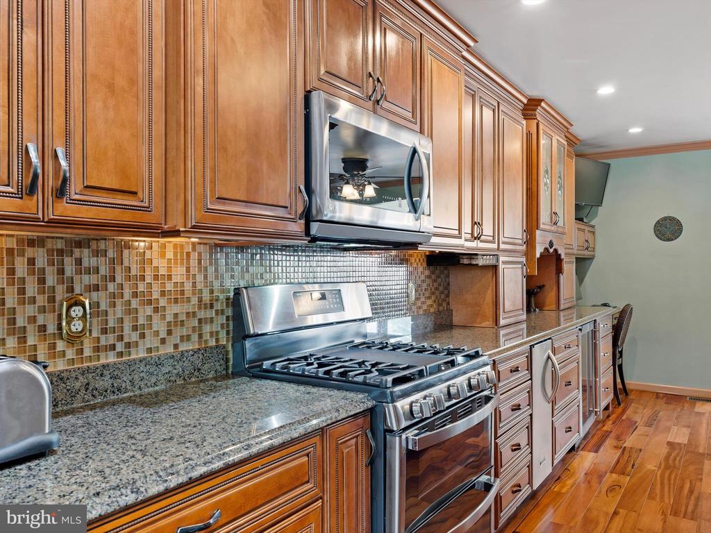526 VALLEYWOOD ROAD