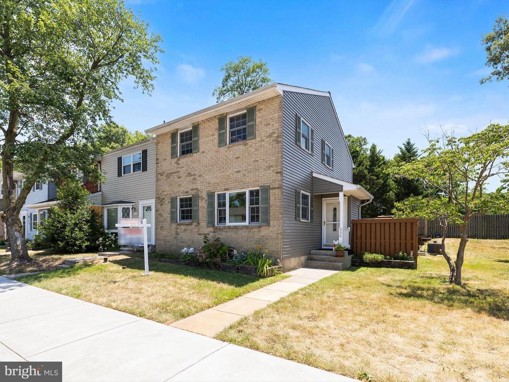 526 VALLEYWOOD ROAD