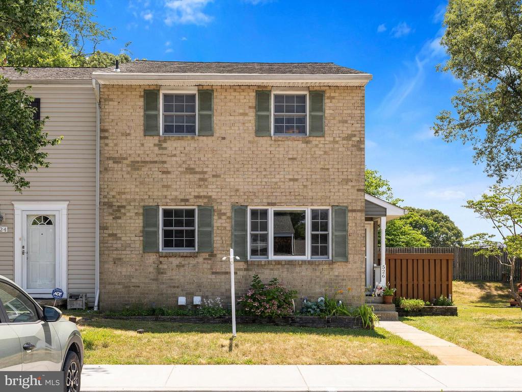 526 VALLEYWOOD ROAD