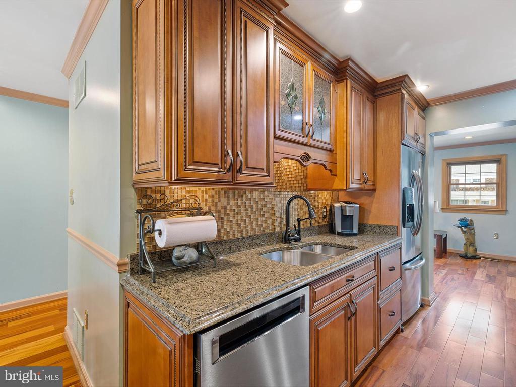 526 VALLEYWOOD ROAD
