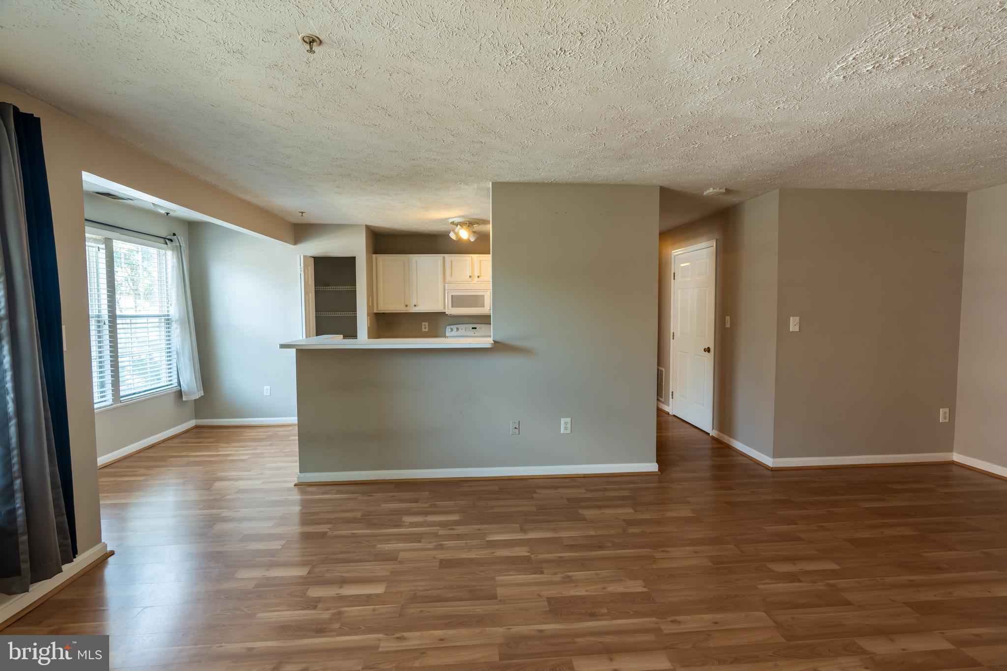 689 WINDING STREAM WAY 101