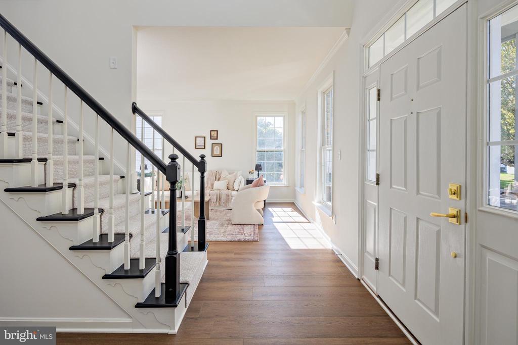 8315 HOPE POINT COURT