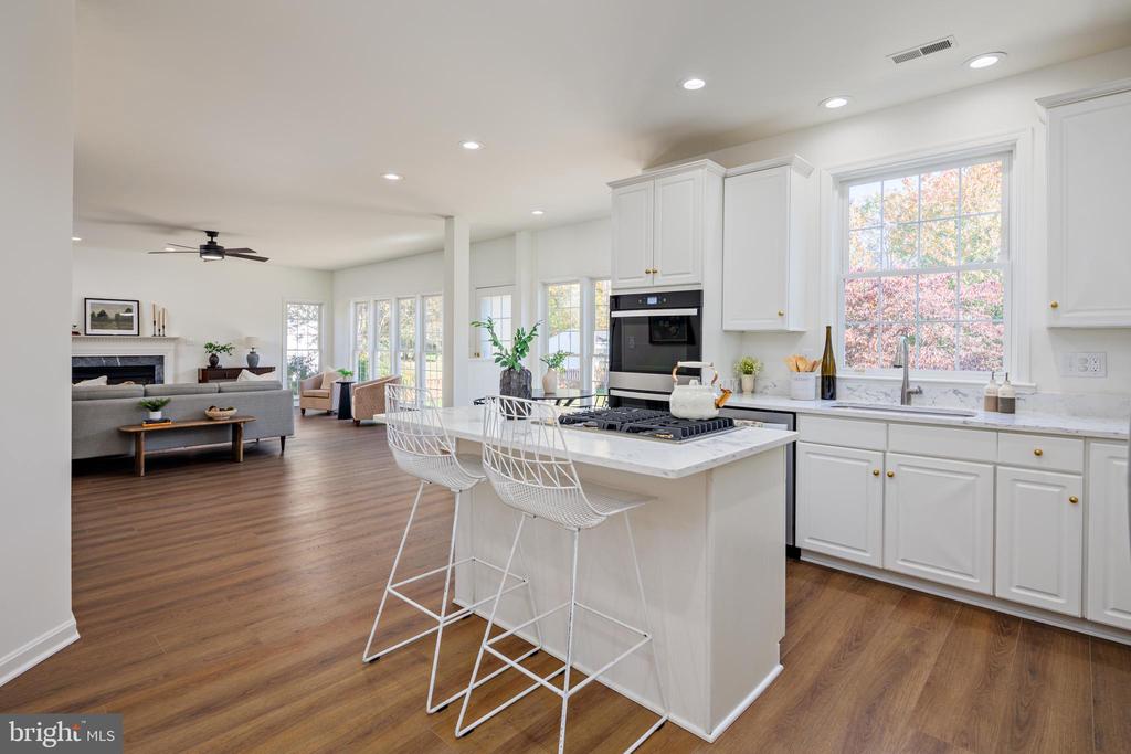 8315 HOPE POINT COURT