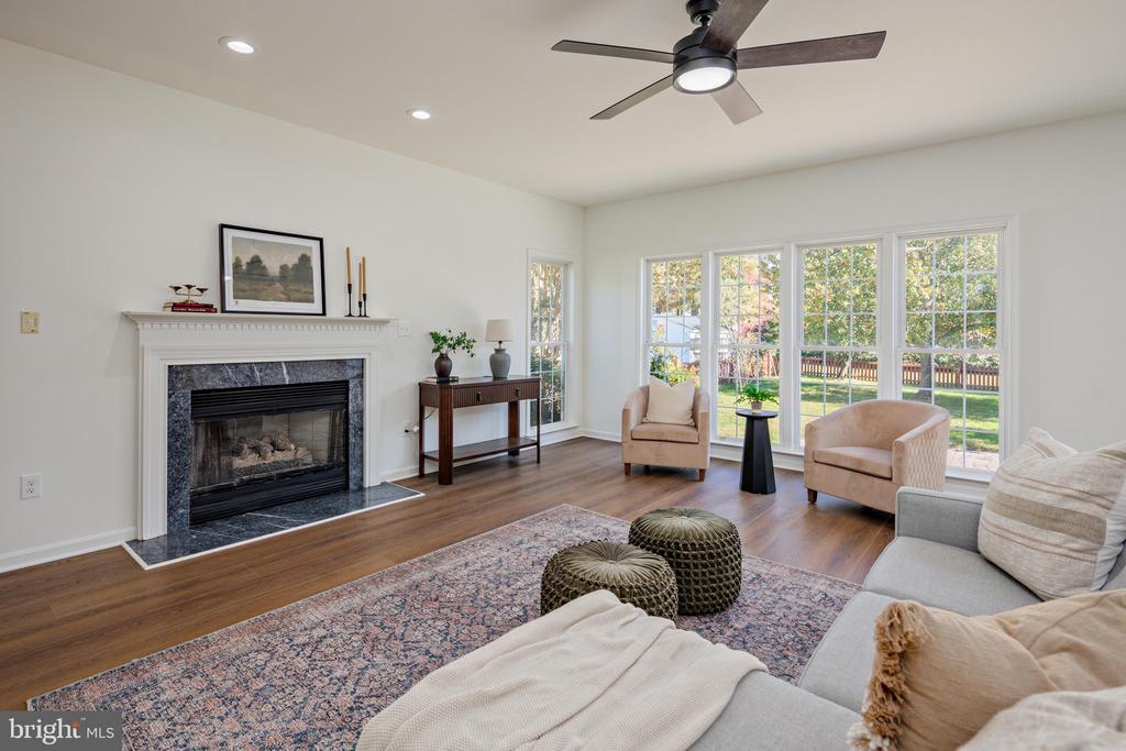 8315 HOPE POINT COURT