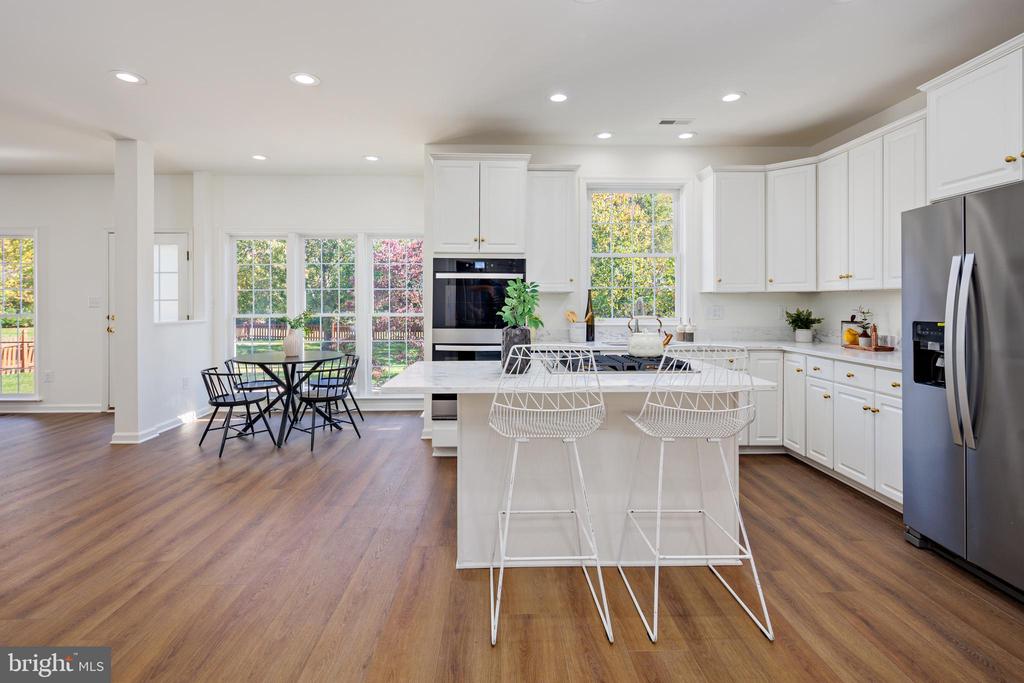 8315 HOPE POINT COURT