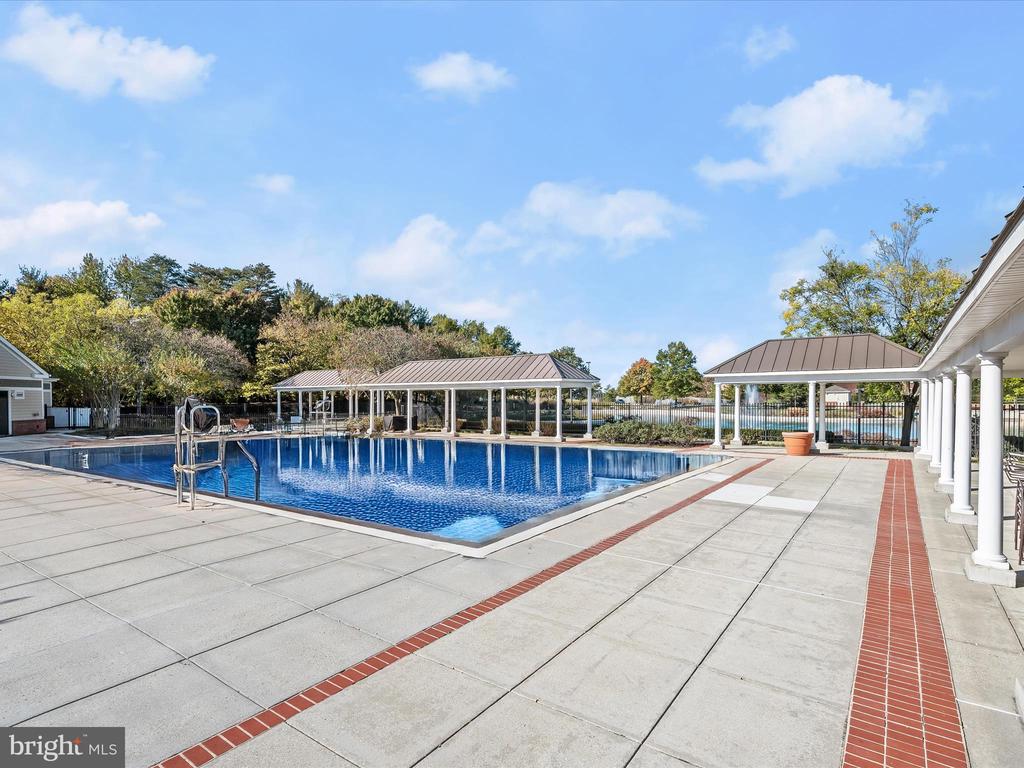 2440 BLUE SPRING COURT Unit: 302