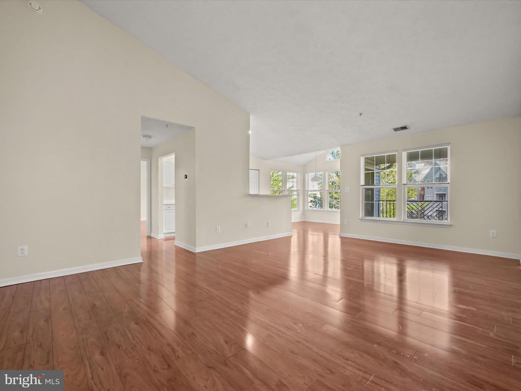 2440 BLUE SPRING COURT Unit: 302