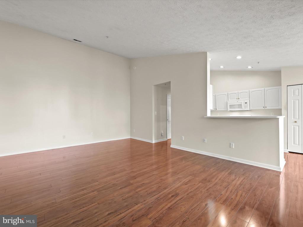 2440 BLUE SPRING COURT Unit: 302