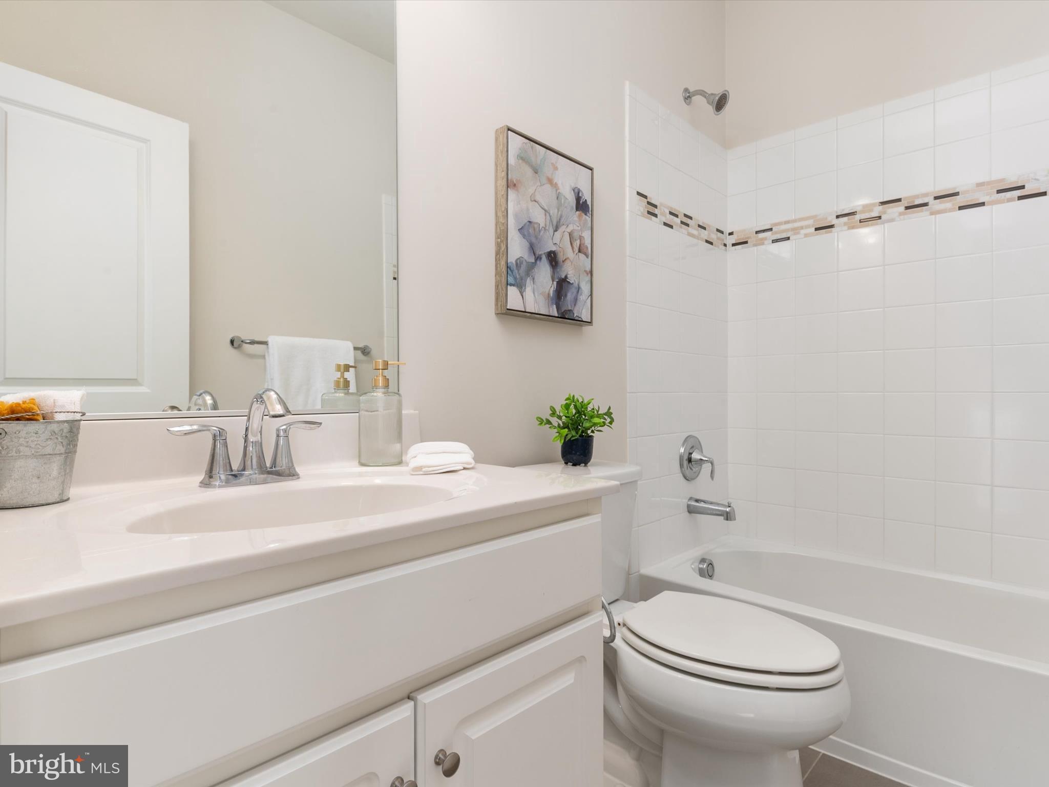 1440 HONEYLOCUST DRIVE