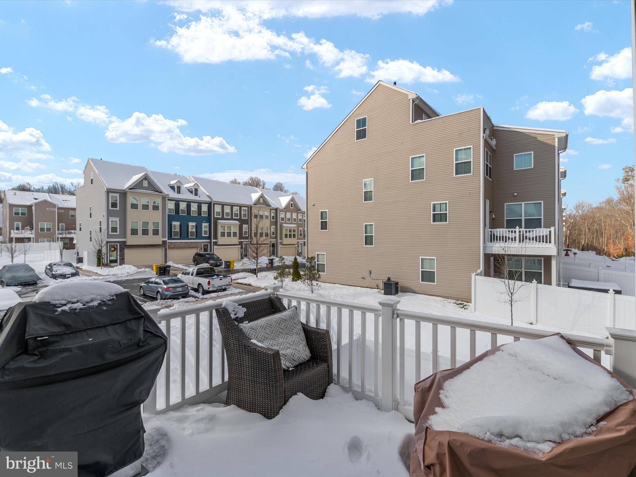 1440 HONEYLOCUST DRIVE