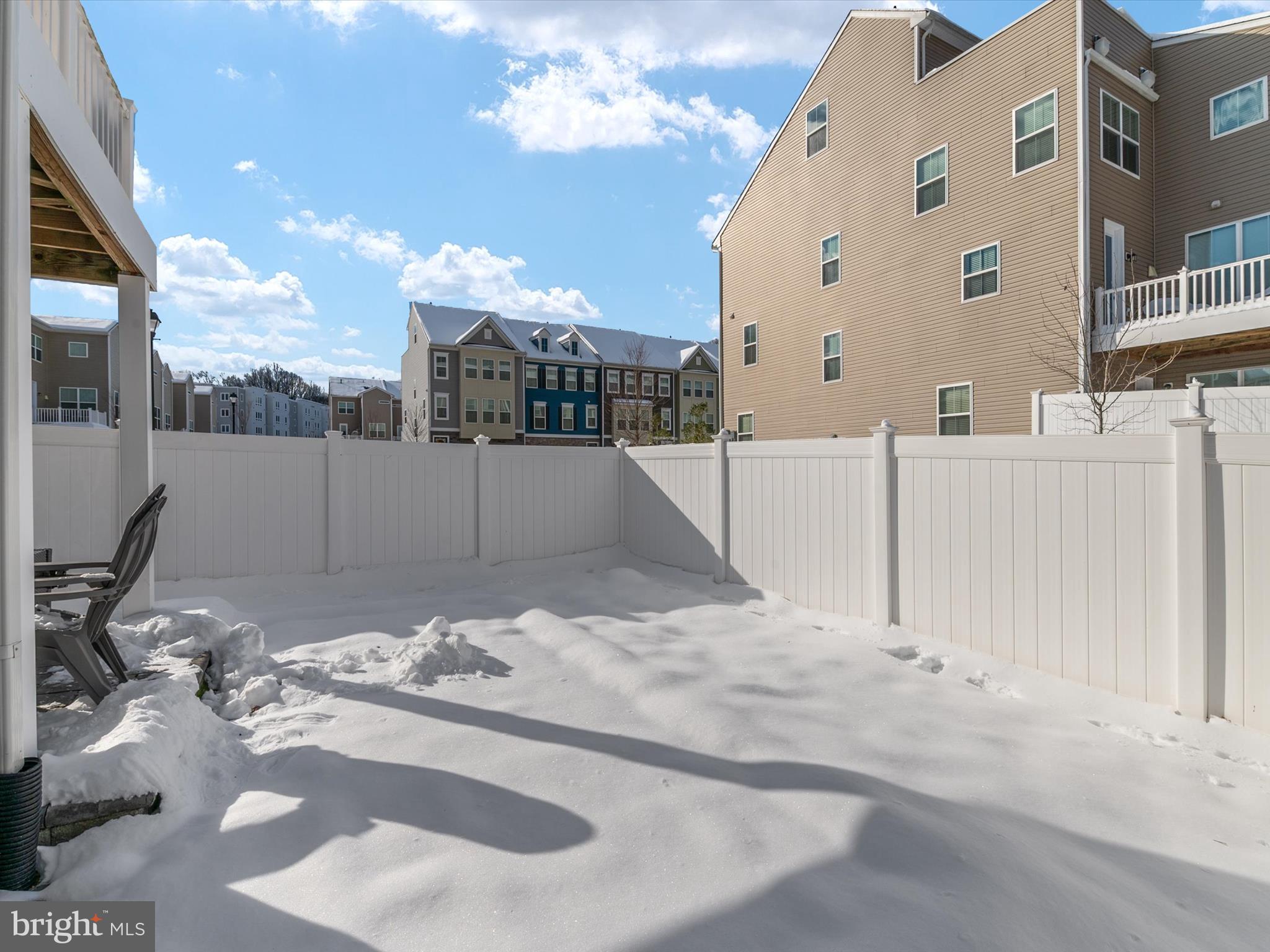 1440 HONEYLOCUST DRIVE