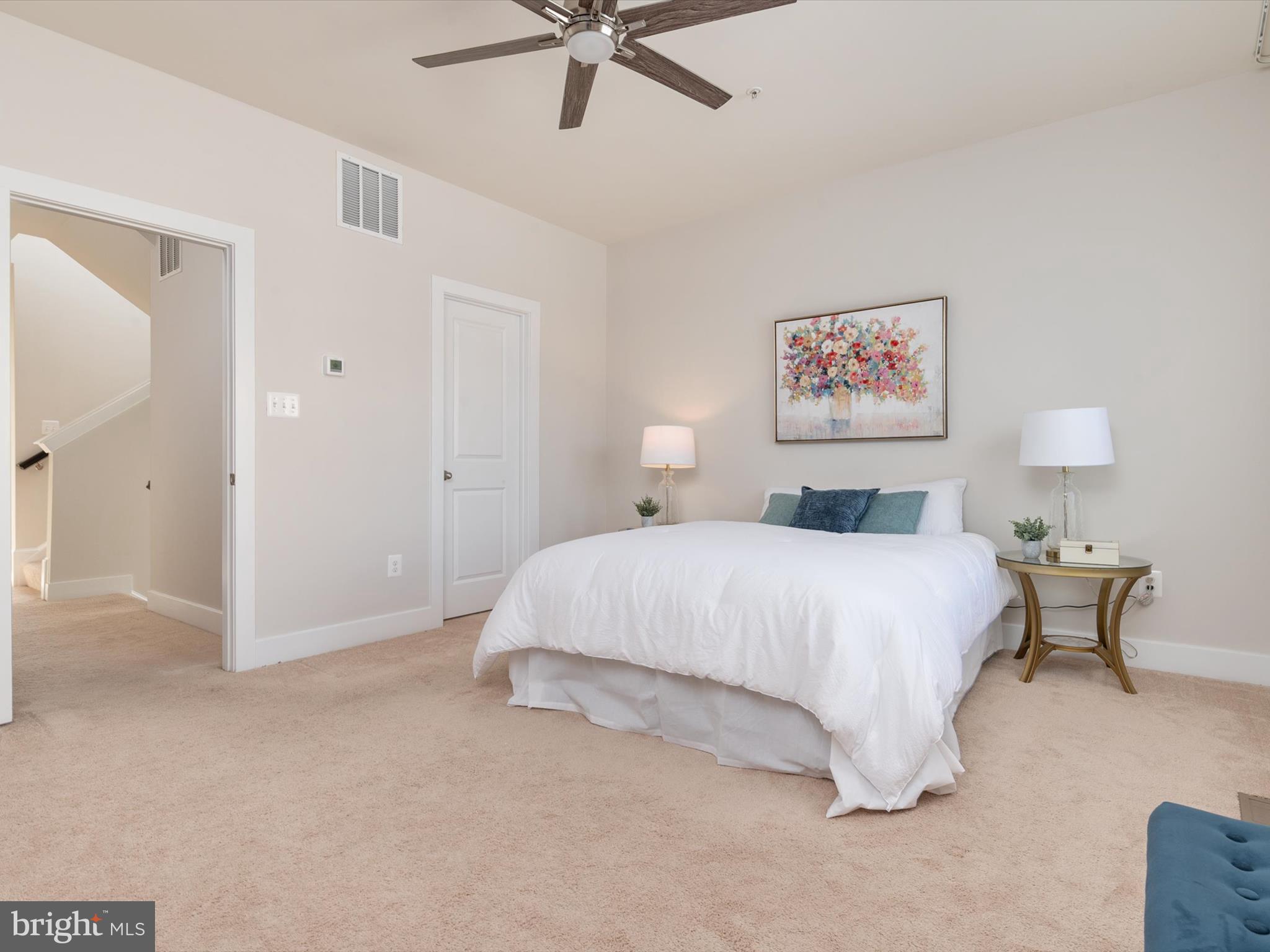 1440 HONEYLOCUST DRIVE
