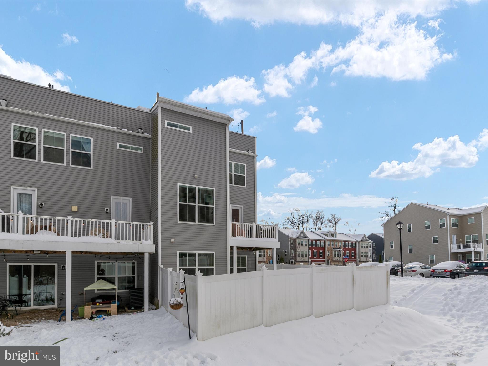 1440 HONEYLOCUST DRIVE