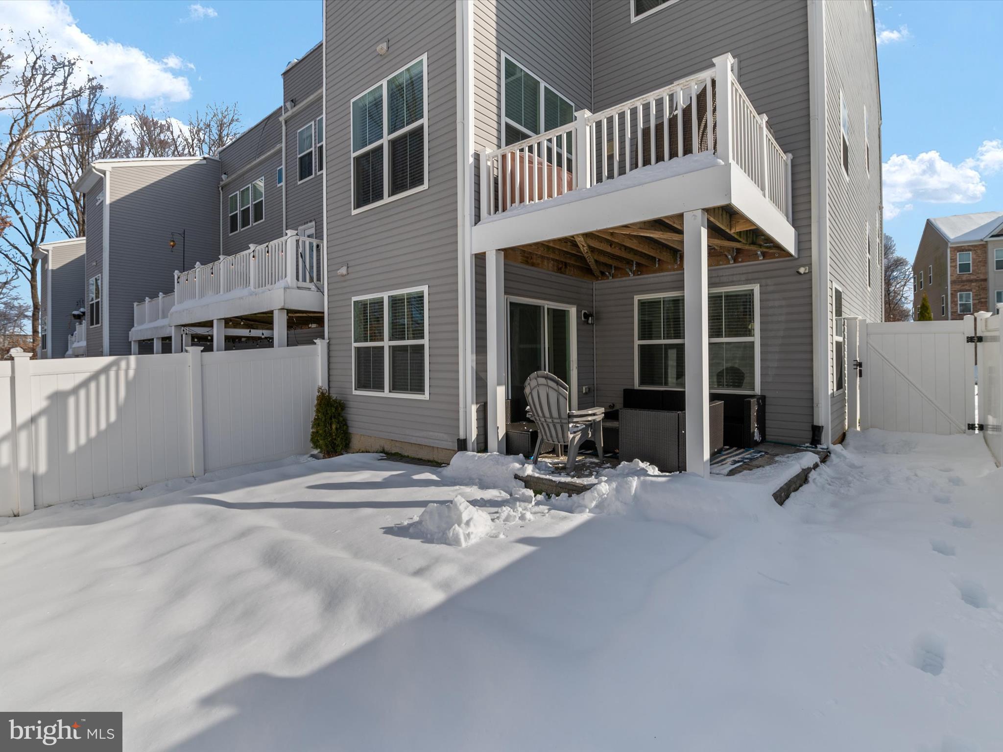1440 HONEYLOCUST DRIVE