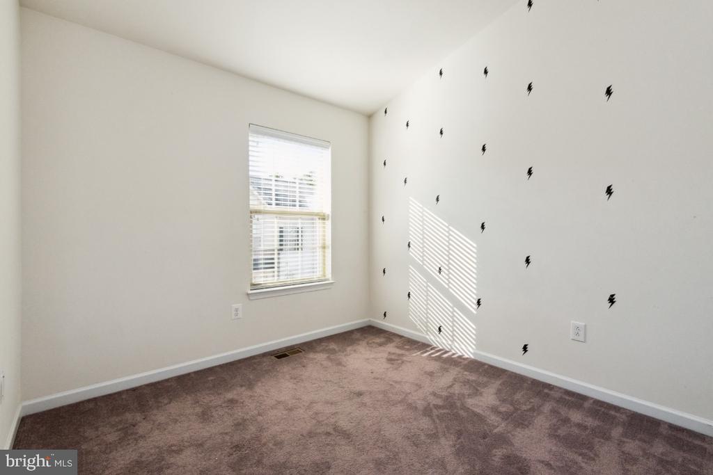 2521 FRANCIS LANE