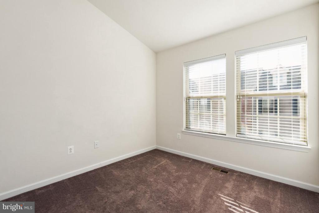 2521 FRANCIS LANE