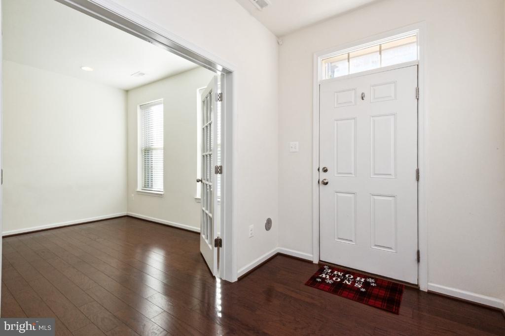 2521 FRANCIS LANE