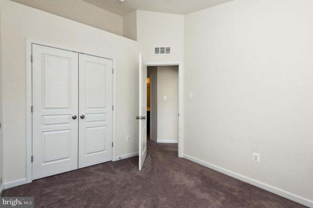 2521 FRANCIS LANE
