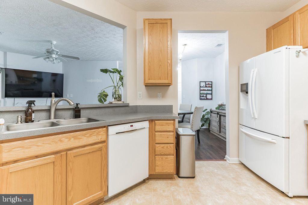 2498 AMBER ORCHARD COURT E Unit: 102