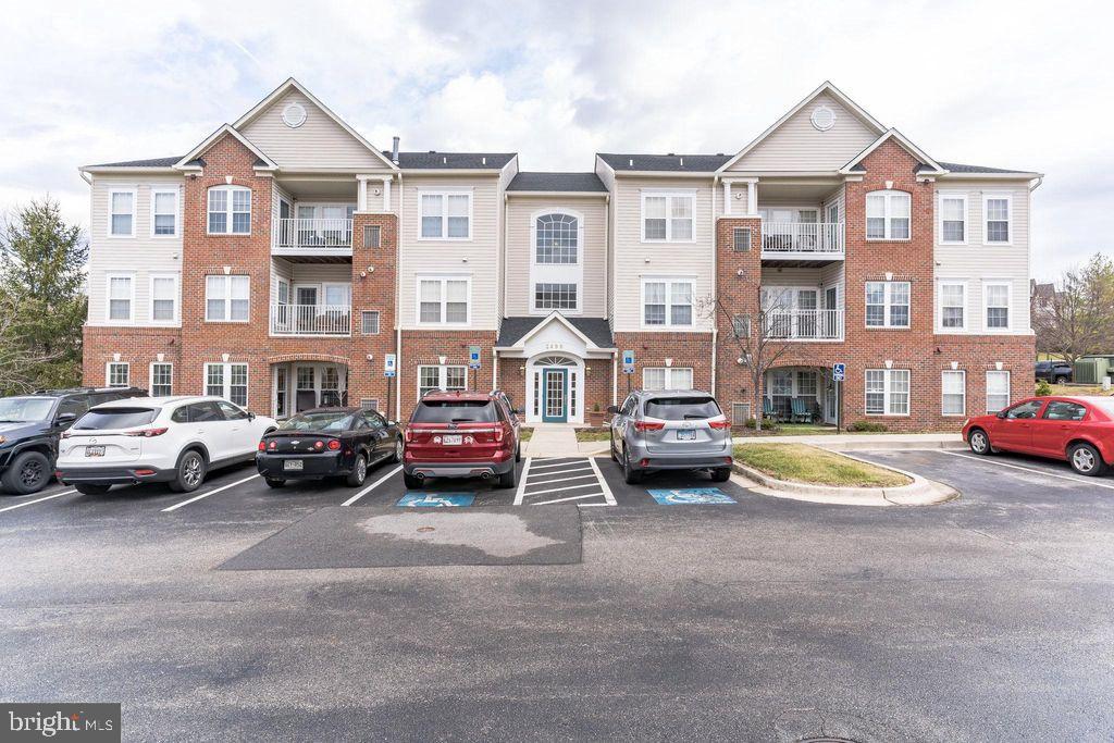 2498 AMBER ORCHARD COURT E Unit: 102