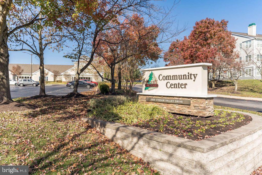 2498 AMBER ORCHARD COURT E Unit: 102