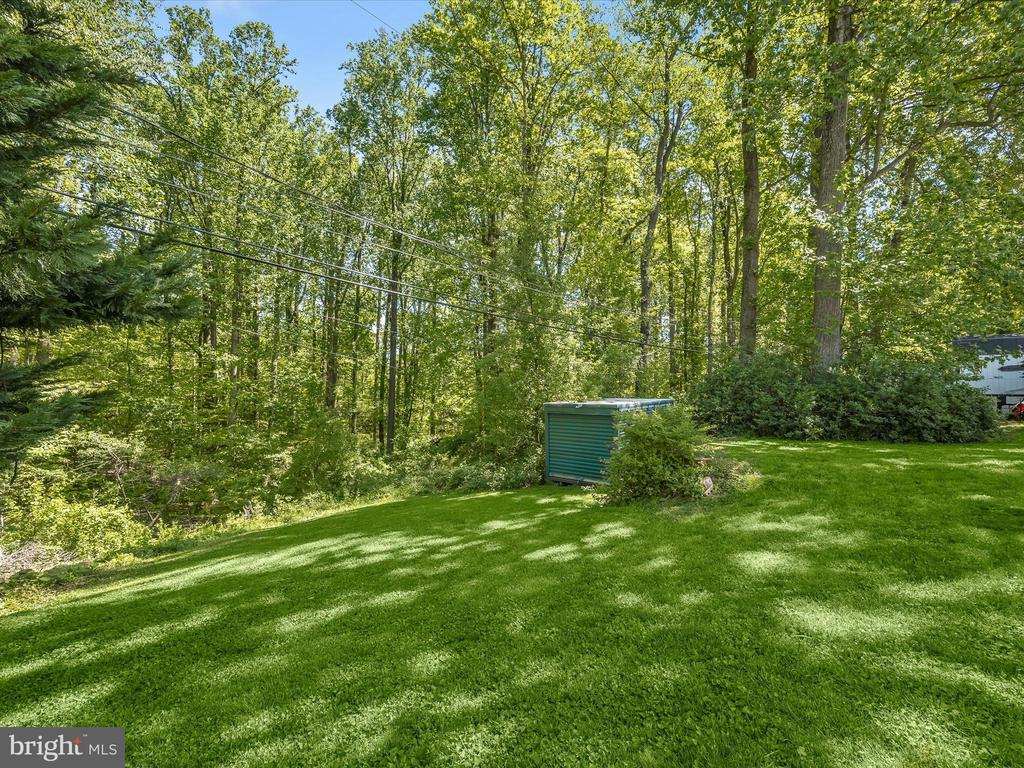 913 AUTUMN VALLEY LANE