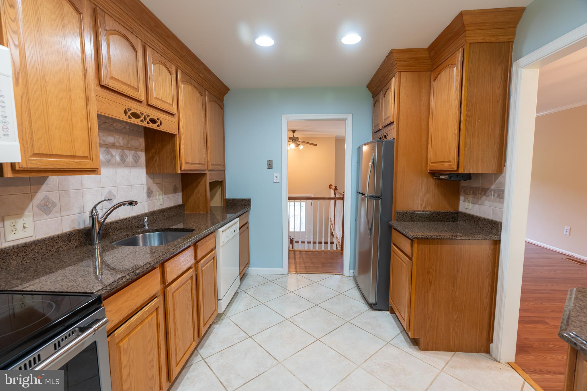 529 NORTON LANE