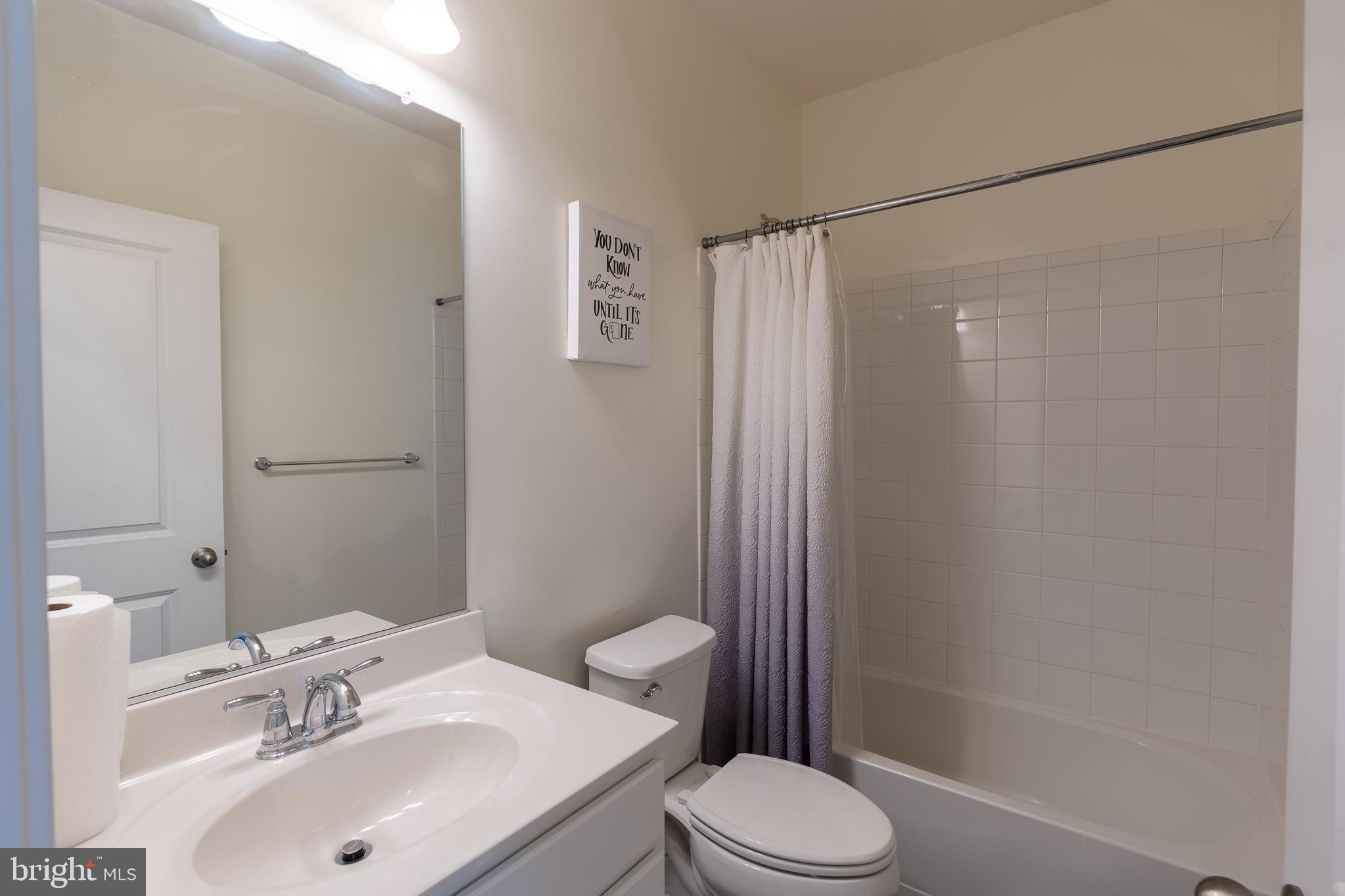 1445 HONEYLOCUST DRIVE