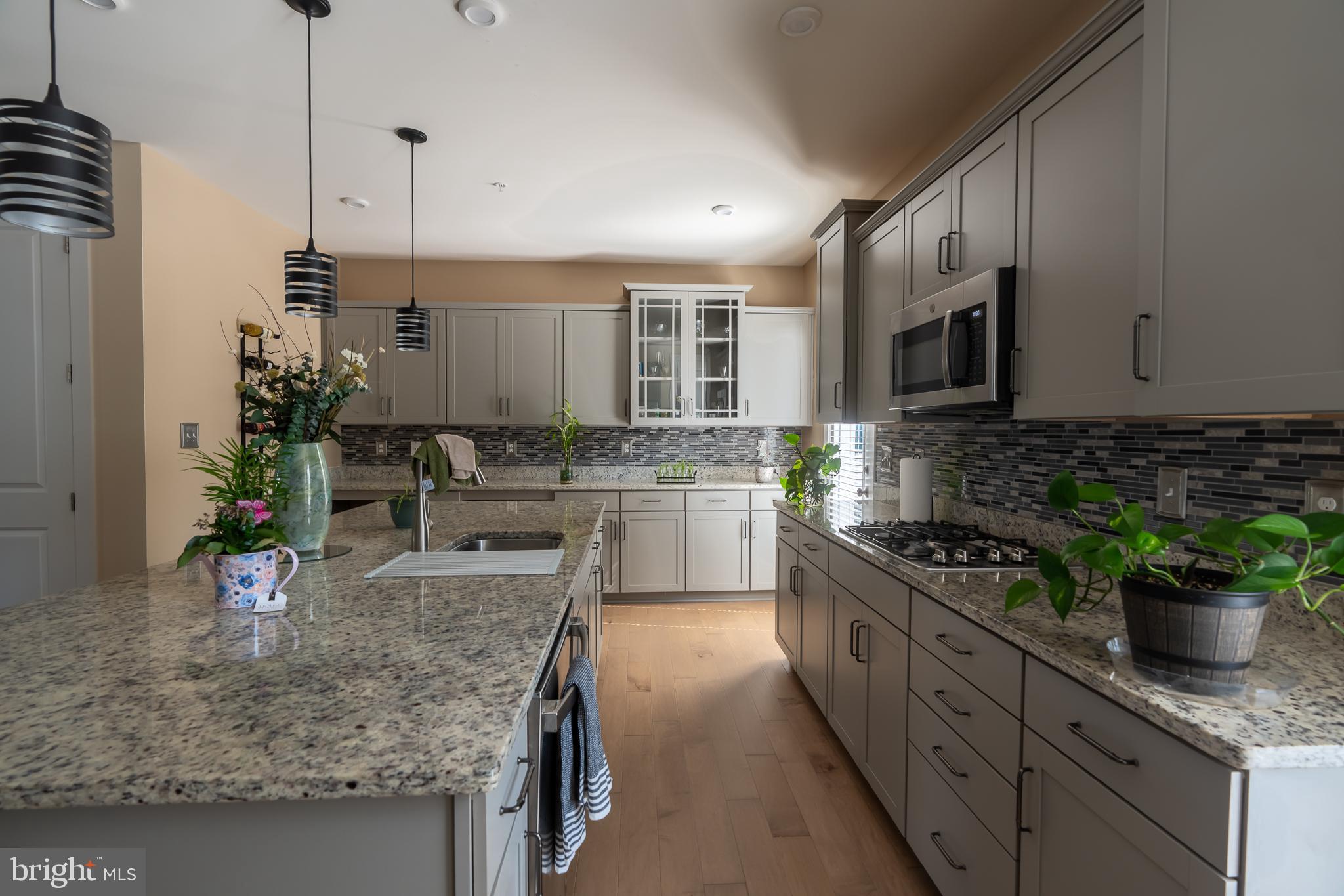 1445 HONEYLOCUST DRIVE