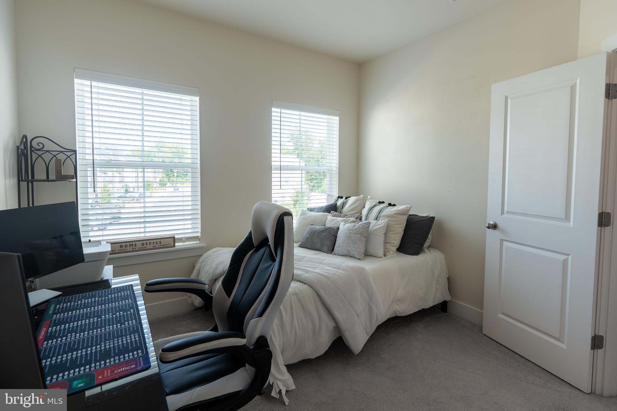 1445 HONEYLOCUST DRIVE