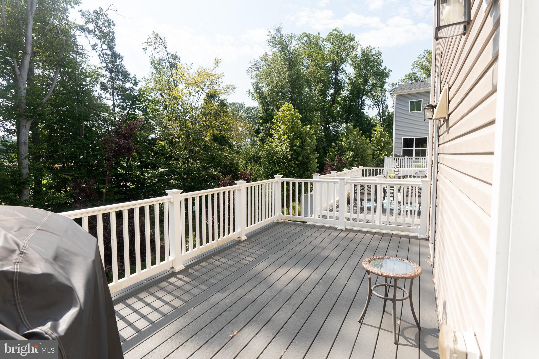 1445 HONEYLOCUST DRIVE