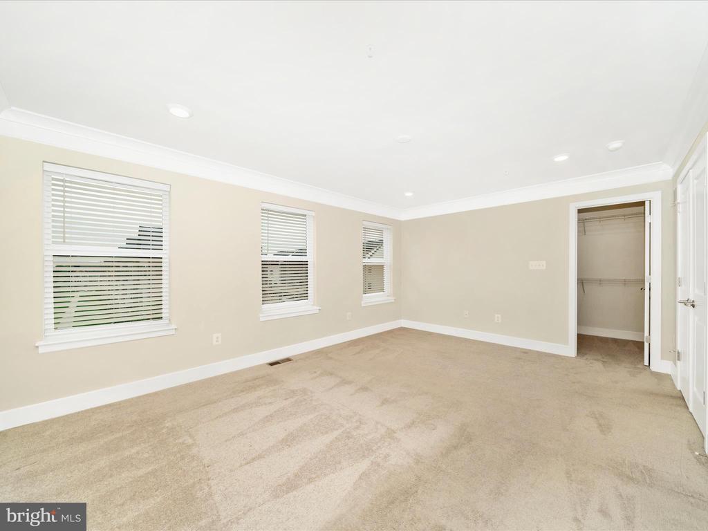 7601 CHERT COURT