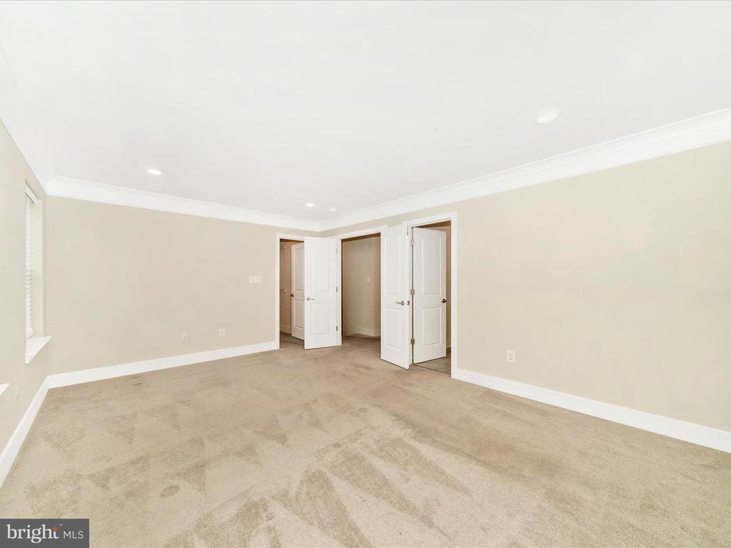 7601 CHERT COURT