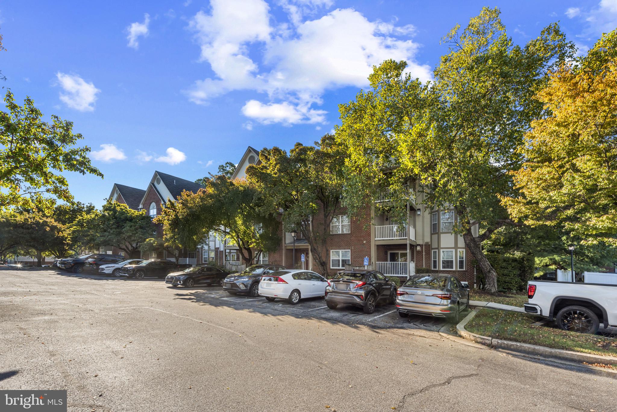 621 ADMIRAL DRIVE 207