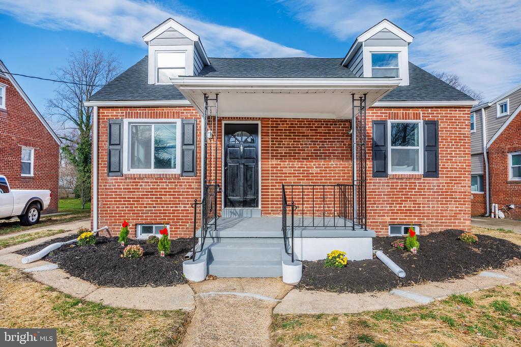 308 MARYLAND AVENUE NE