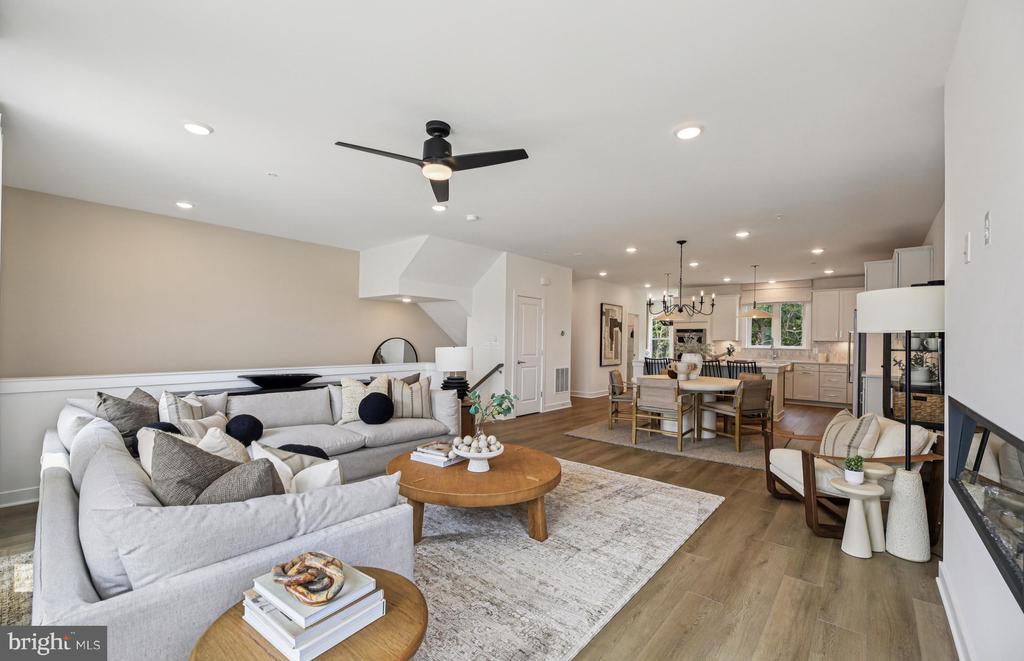 1166 CRESTED WOOD DRIVE