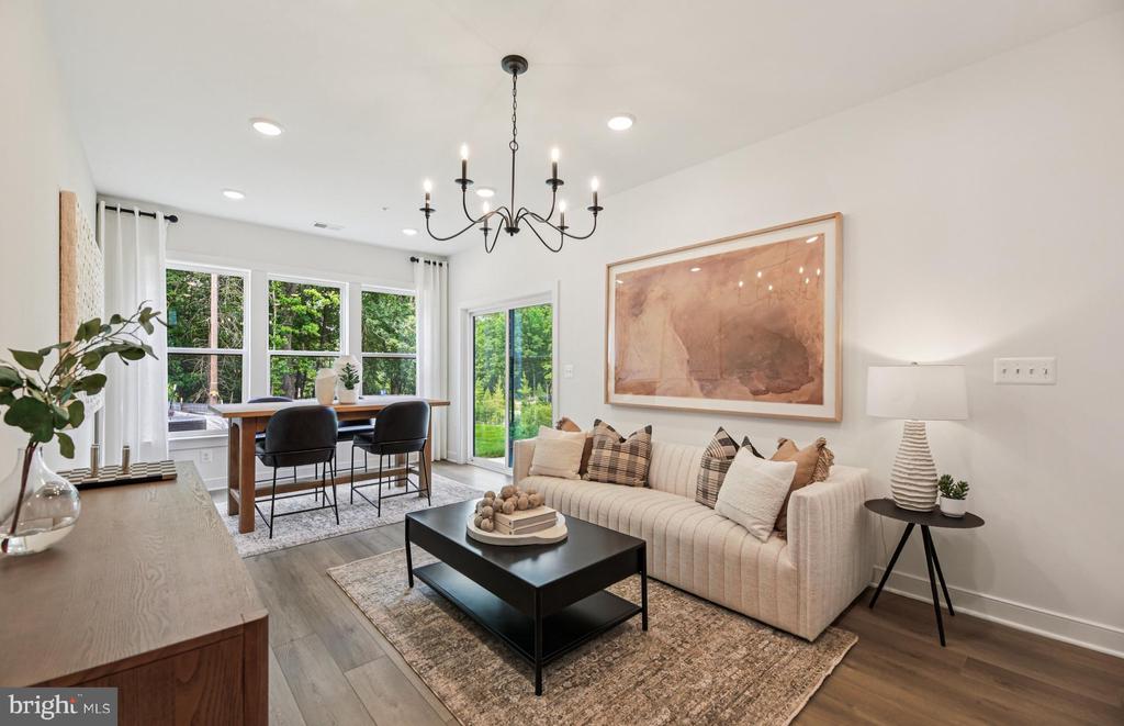 1166 CRESTED WOOD DRIVE