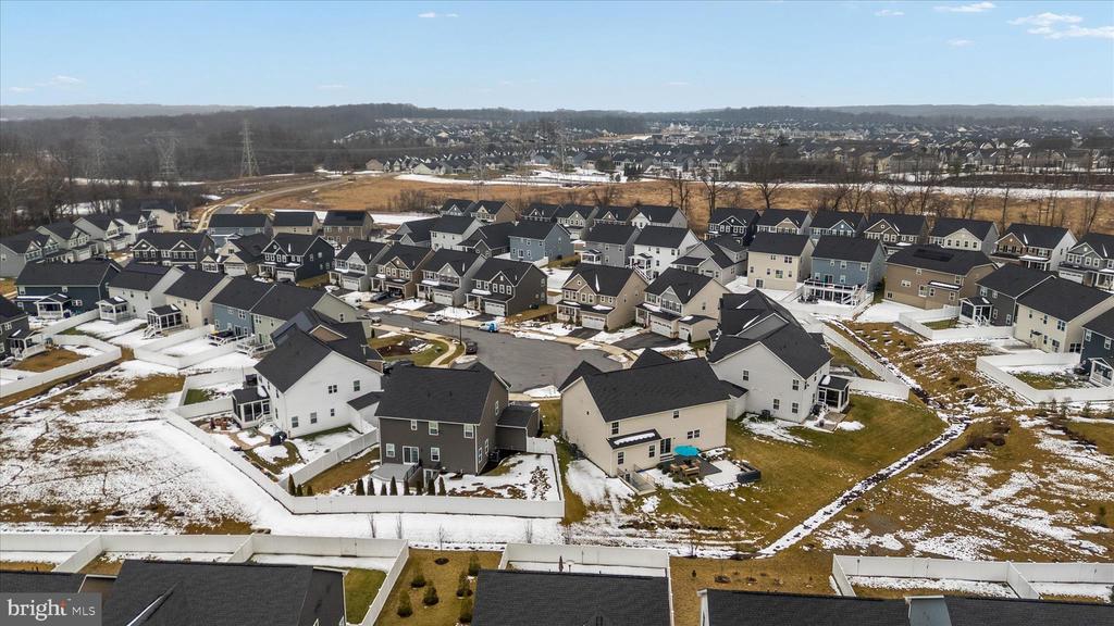3322 MILKWEED COURT