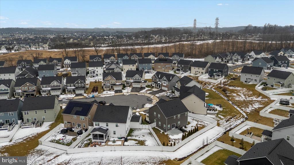 3322 MILKWEED COURT