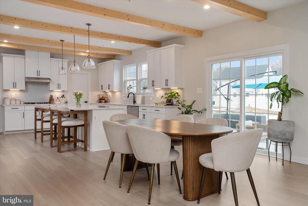 3322 MILKWEED COURT
