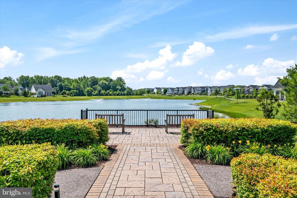 3322 MILKWEED COURT