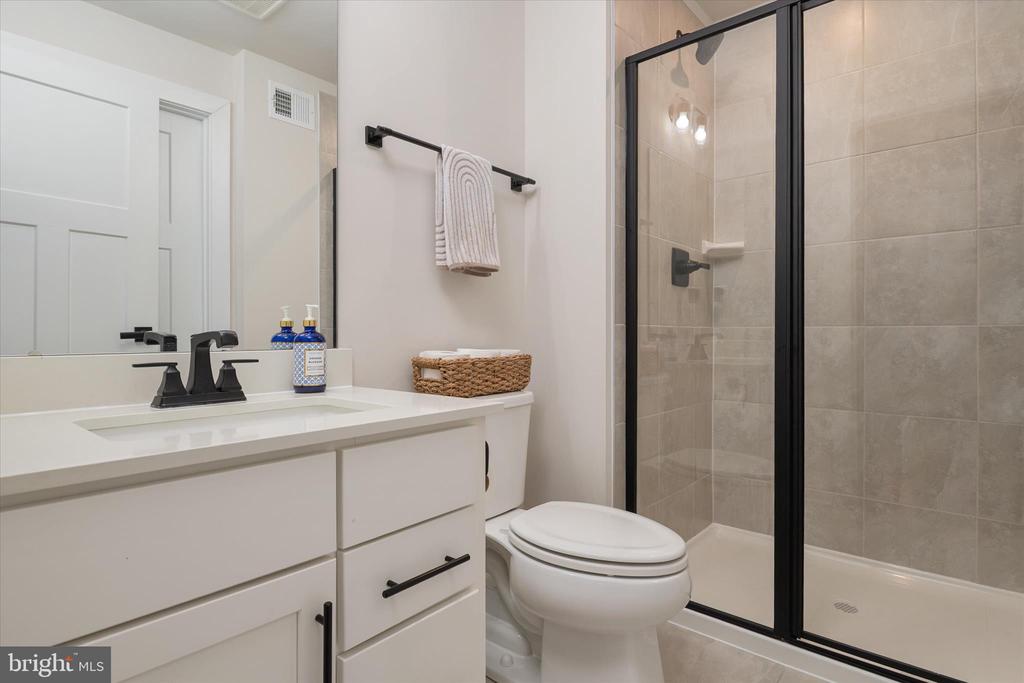 3322 MILKWEED COURT
