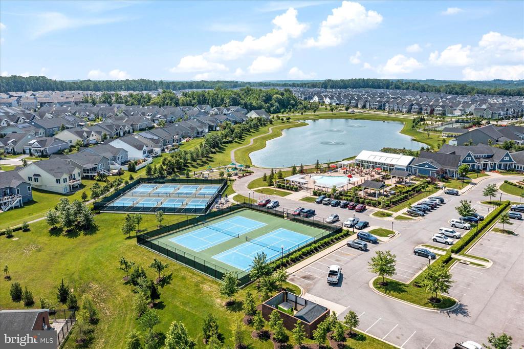3322 MILKWEED COURT