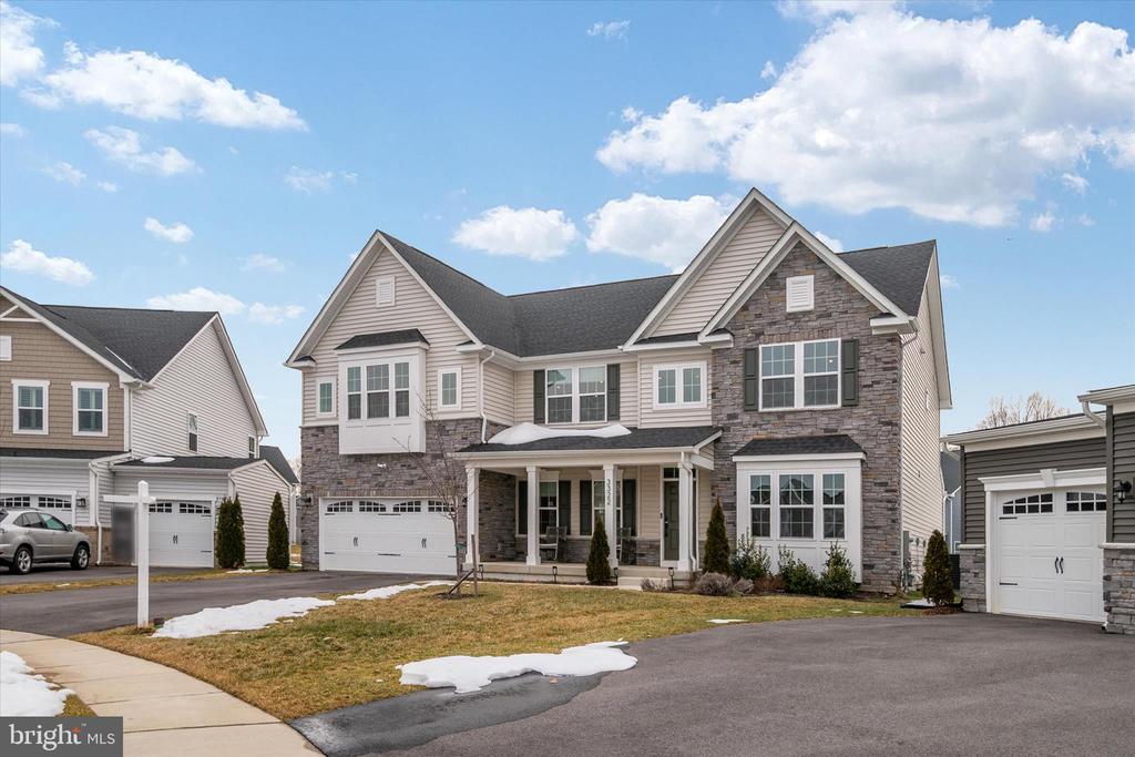3322 MILKWEED COURT