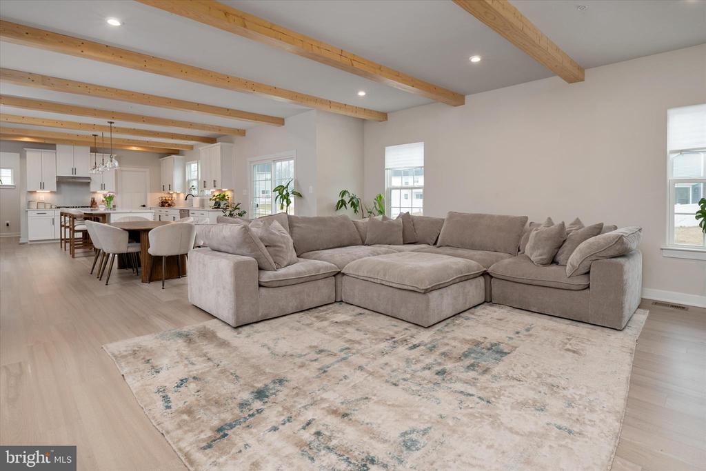 3322 MILKWEED COURT