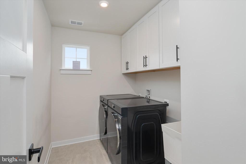 3322 MILKWEED COURT