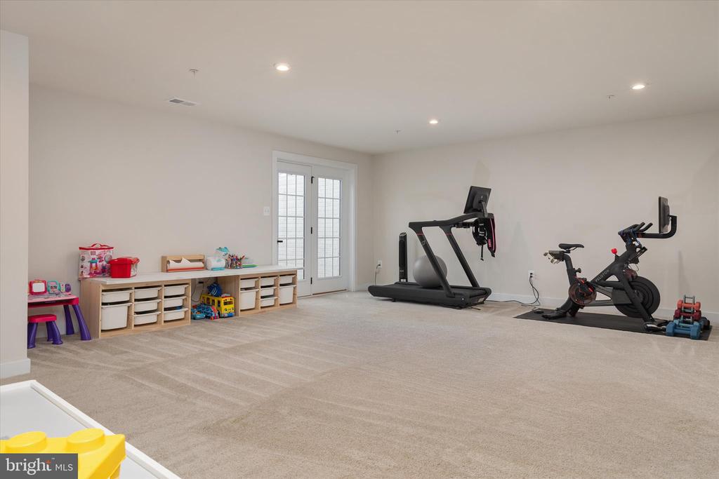 3322 MILKWEED COURT