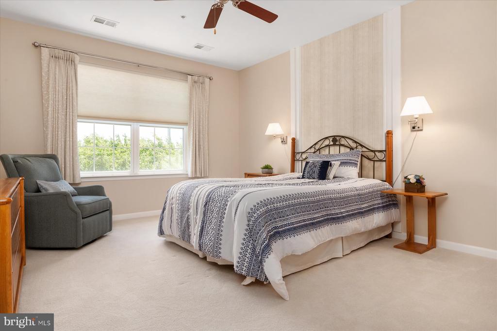1412 WIGEON WAY Unit: 301