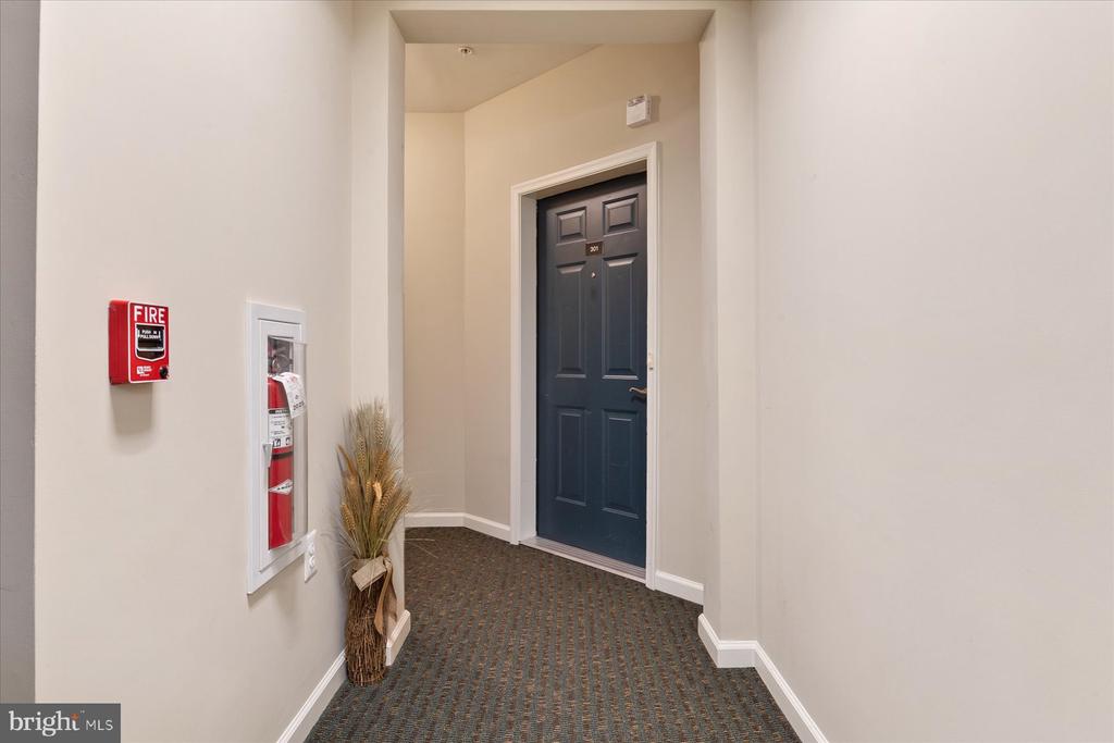 1412 WIGEON WAY Unit: 301
